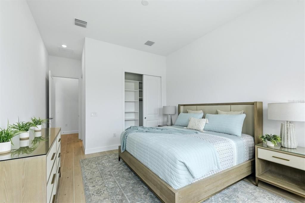 For Sale: $1,275,000 (3 beds, 3 baths, 2483 Square Feet)