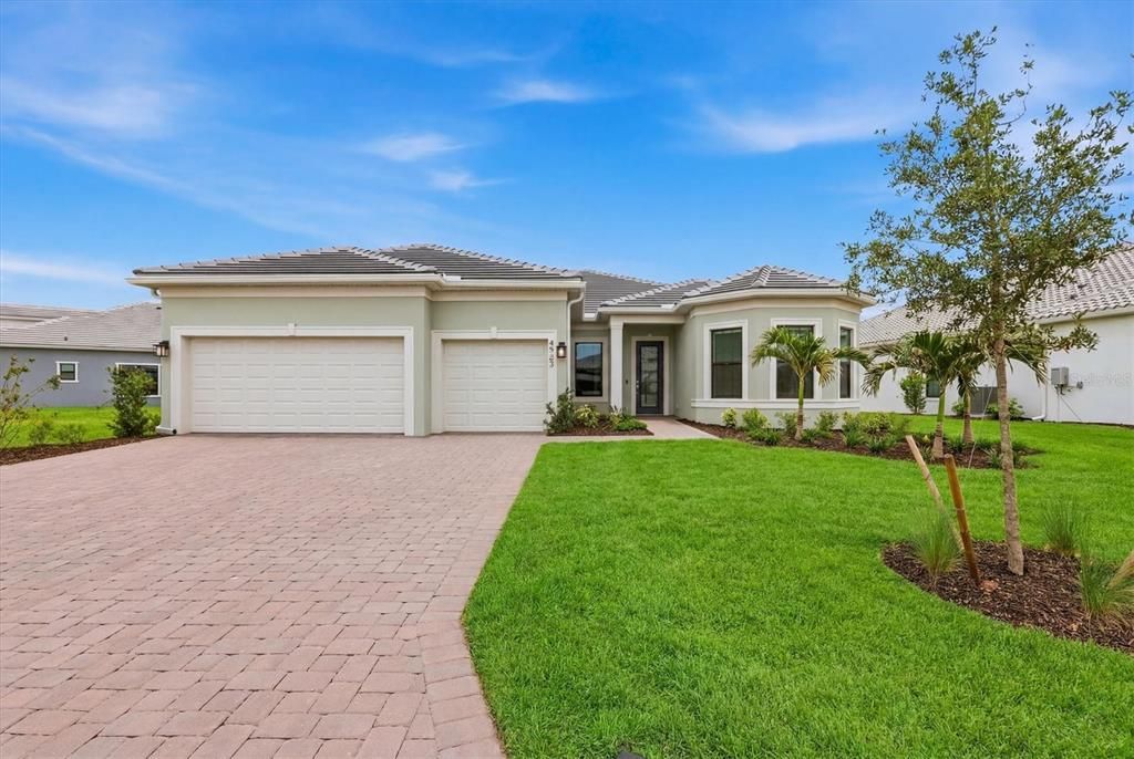 For Sale: $1,275,000 (3 beds, 3 baths, 2483 Square Feet)