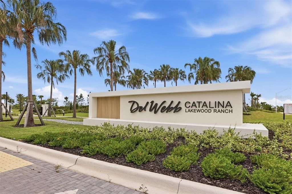 For Sale: $1,275,000 (3 beds, 3 baths, 2483 Square Feet)