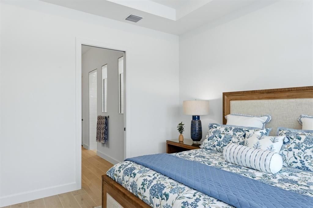 For Sale: $1,275,000 (3 beds, 3 baths, 2483 Square Feet)
