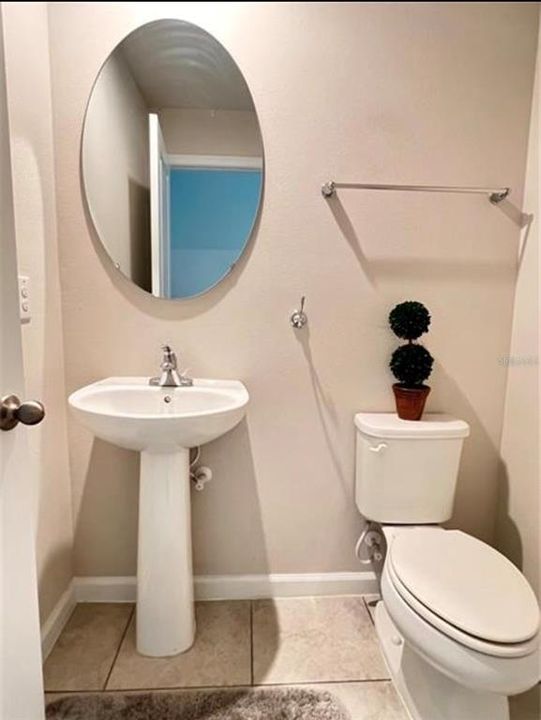 For Rent: $2,375 (3 beds, 2 baths, 1632 Square Feet)
