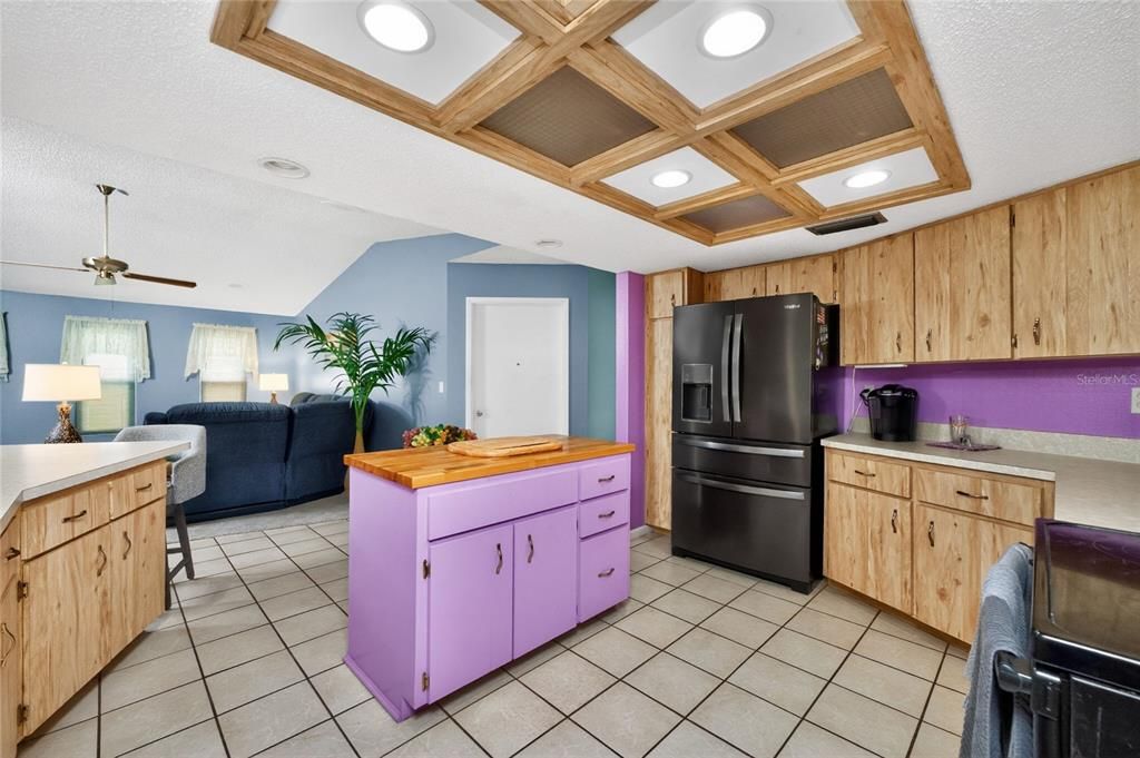 For Sale: $345,000 (3 beds, 2 baths, 2020 Square Feet)