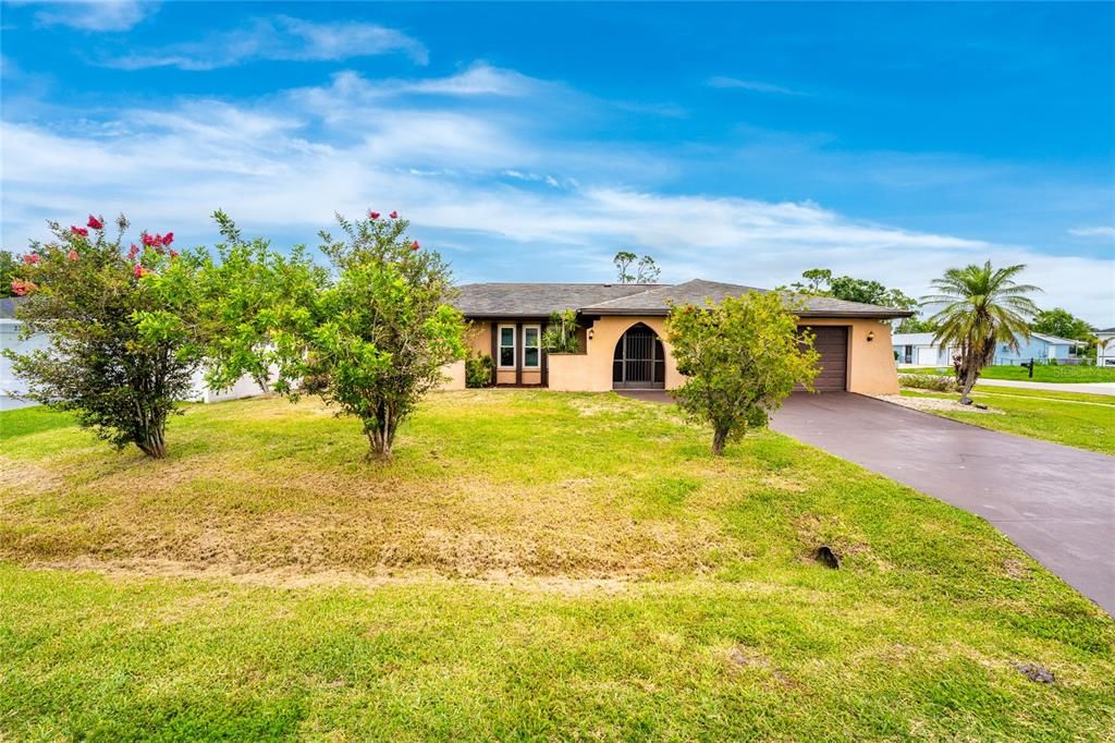 For Sale: $345,000 (3 beds, 2 baths, 2020 Square Feet)