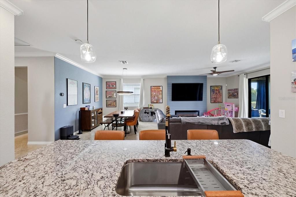 For Sale: $495,000 (3 beds, 3 baths, 1857 Square Feet)