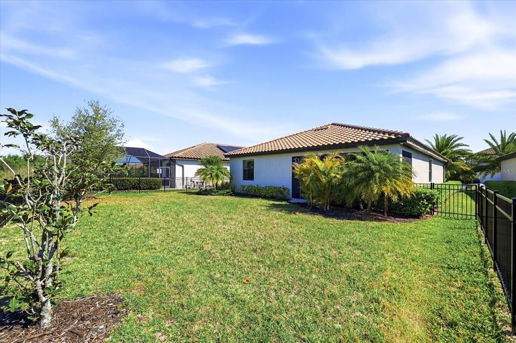 For Sale: $495,000 (3 beds, 3 baths, 1857 Square Feet)