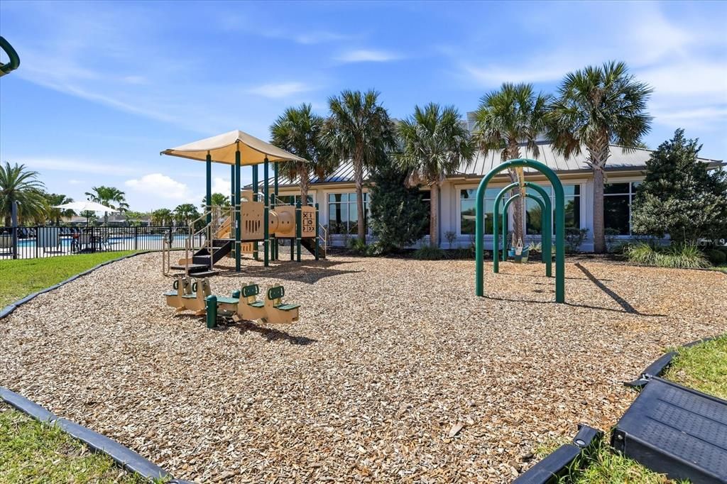 For Sale: $495,000 (3 beds, 3 baths, 1857 Square Feet)