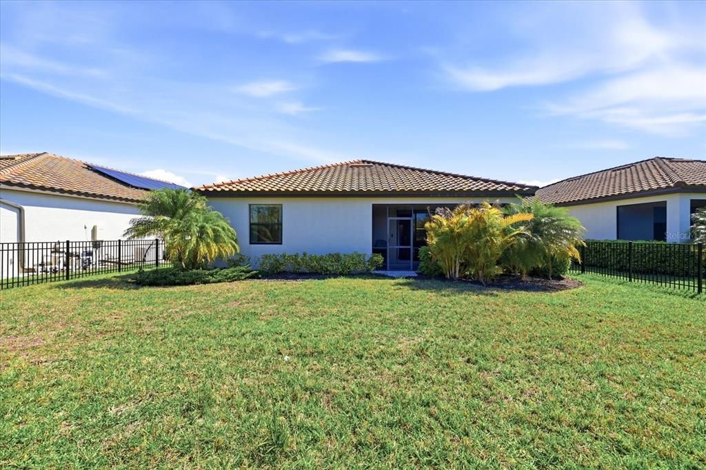 For Sale: $495,000 (3 beds, 3 baths, 1857 Square Feet)