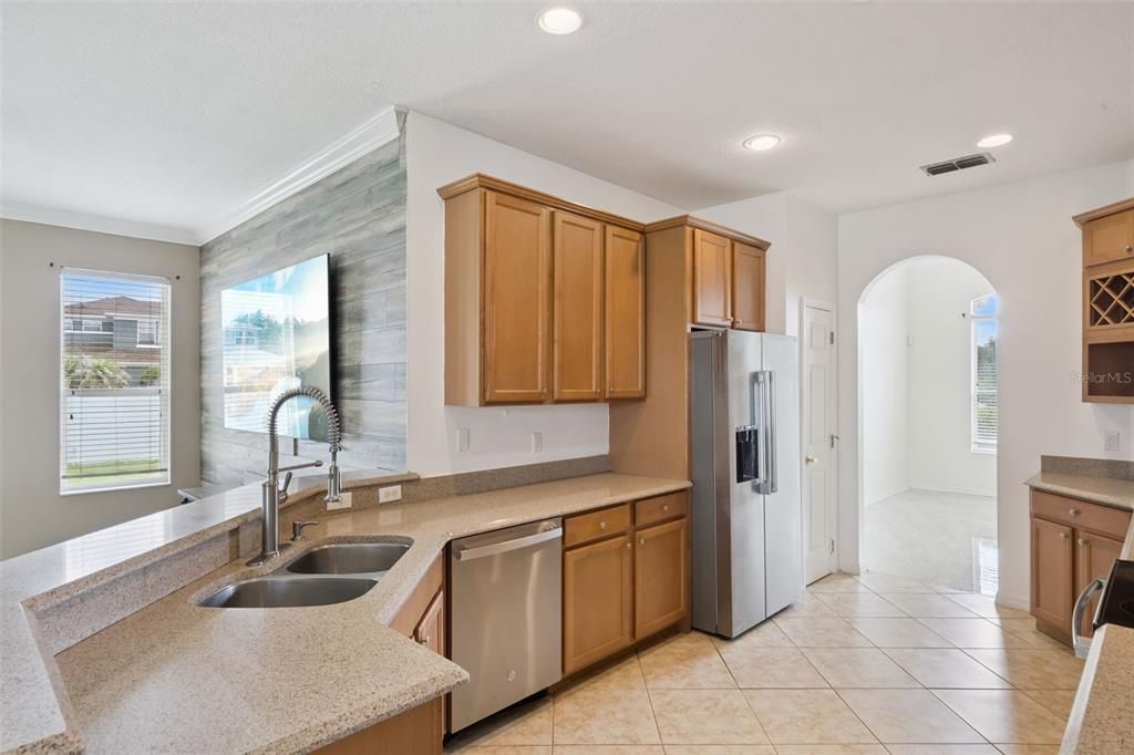 For Sale: $509,000 (4 beds, 3 baths, 2566 Square Feet)
