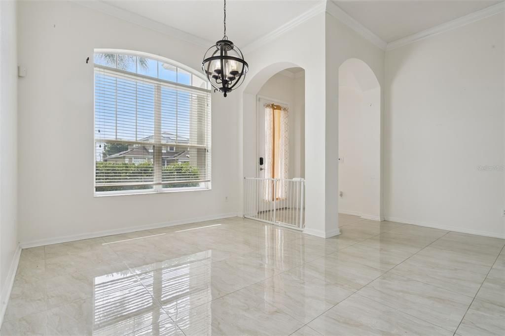 For Sale: $509,000 (4 beds, 3 baths, 2566 Square Feet)