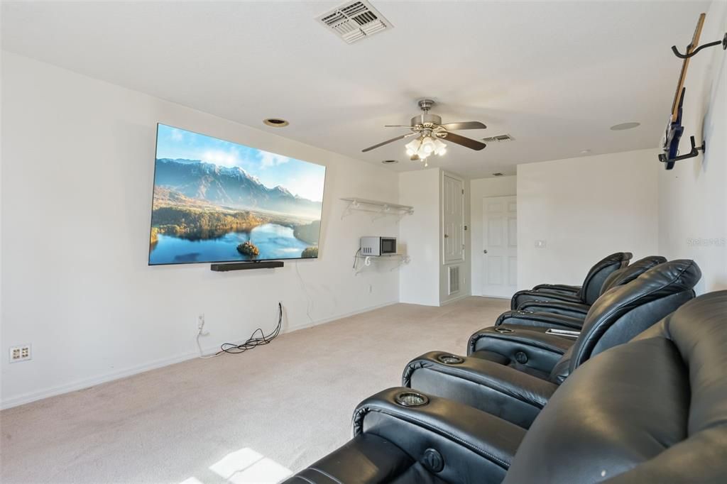 For Sale: $509,000 (4 beds, 3 baths, 2566 Square Feet)