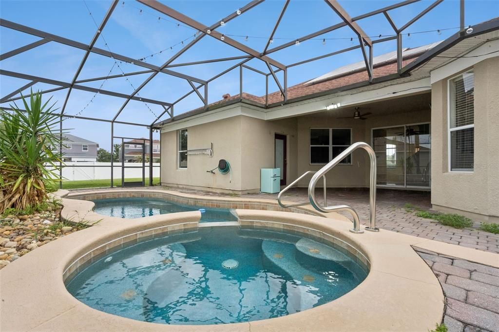 For Sale: $509,000 (4 beds, 3 baths, 2566 Square Feet)