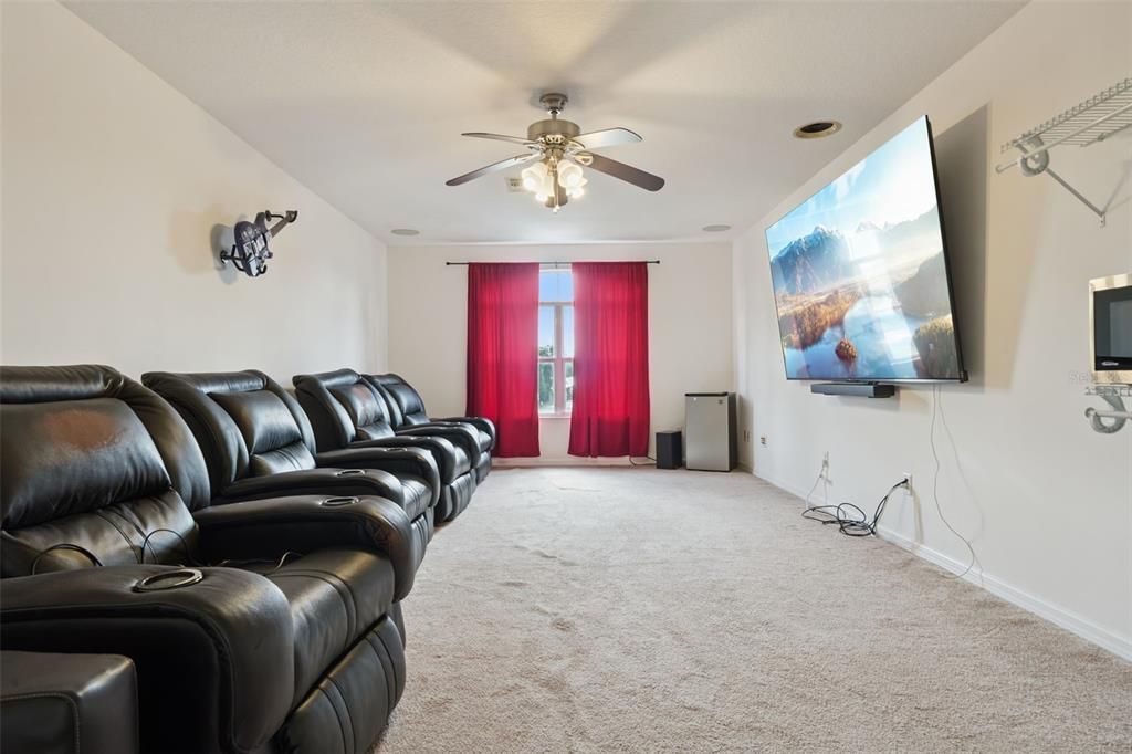 For Sale: $509,000 (4 beds, 3 baths, 2566 Square Feet)
