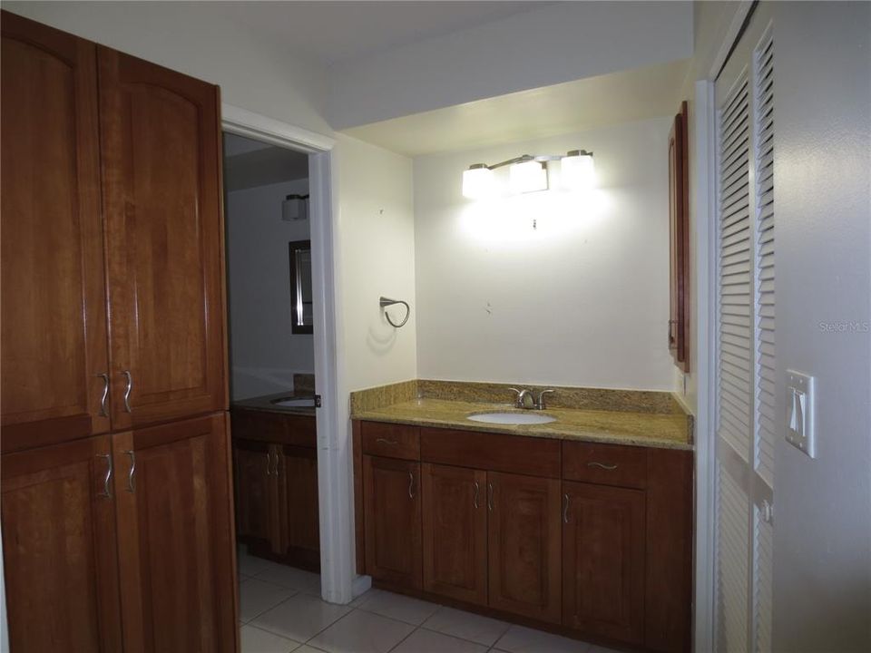 For Rent: $2,900 (3 beds, 2 baths, 1858 Square Feet)
