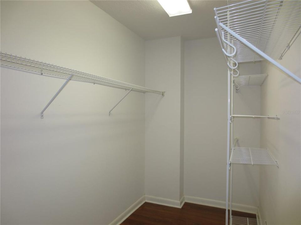 For Rent: $2,900 (3 beds, 2 baths, 1858 Square Feet)