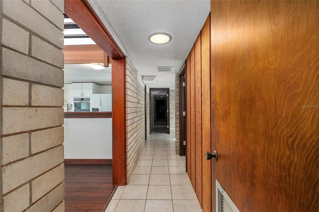 Active With Contract: $375,000 (4 beds, 4 baths, 4186 Square Feet)