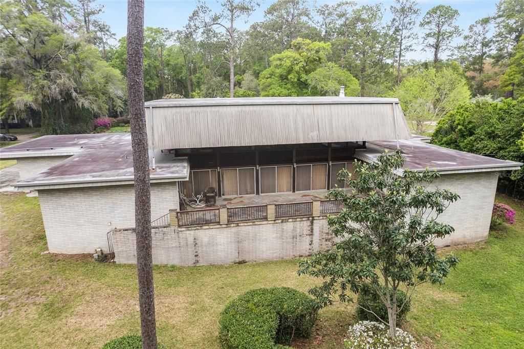 Active With Contract: $375,000 (4 beds, 4 baths, 4186 Square Feet)