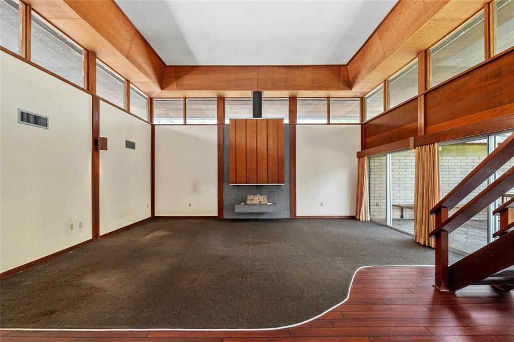 Active With Contract: $375,000 (4 beds, 4 baths, 4186 Square Feet)