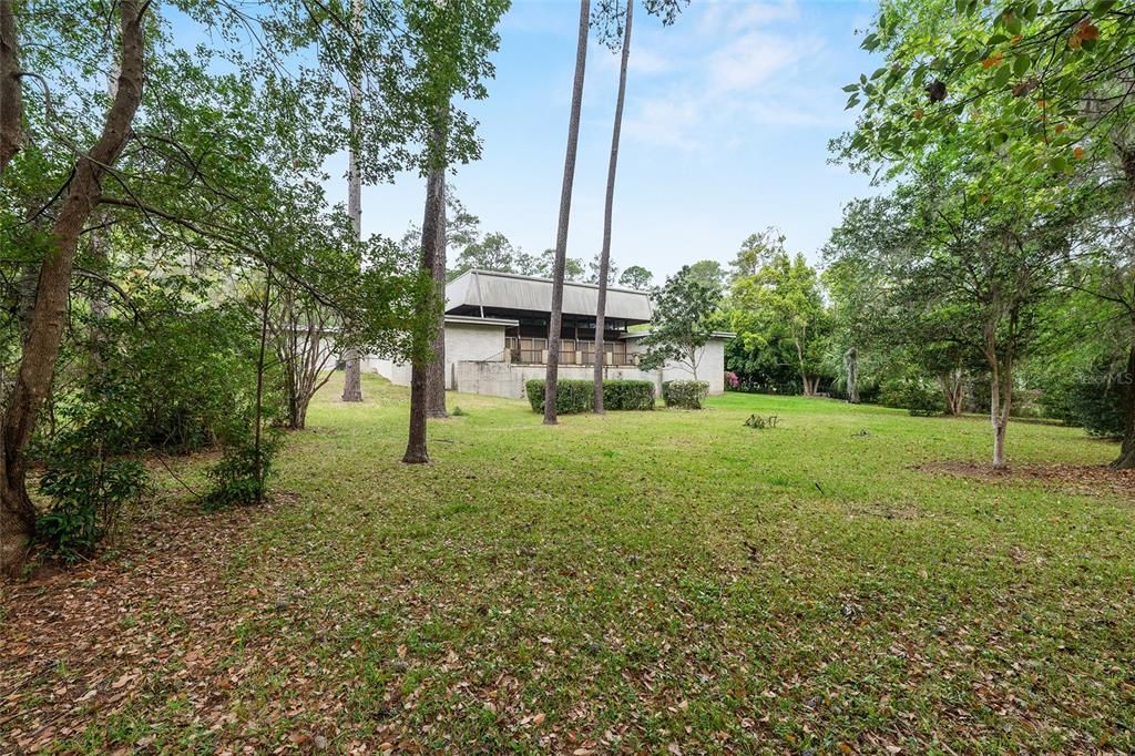 Active With Contract: $375,000 (4 beds, 4 baths, 4186 Square Feet)