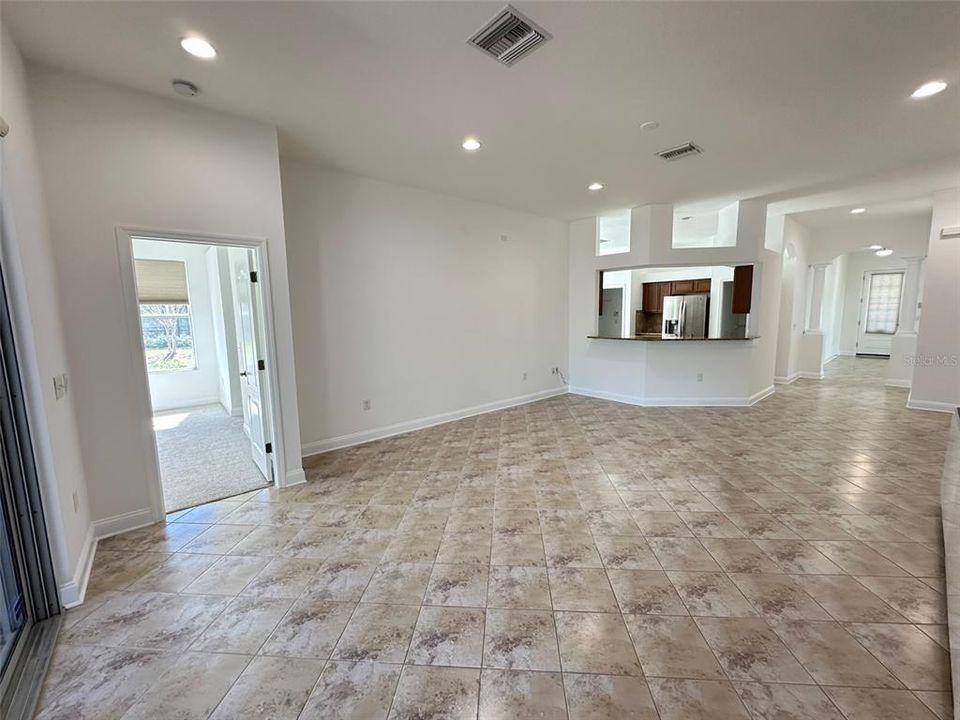 For Rent: $3,300 (4 beds, 2 baths, 2349 Square Feet)