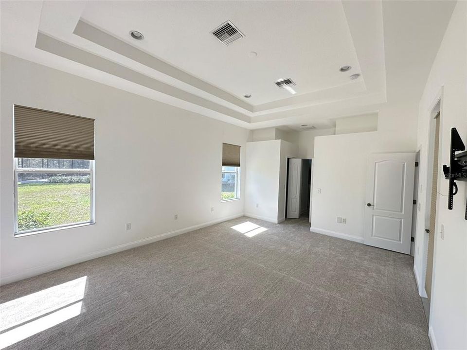 For Rent: $3,300 (4 beds, 2 baths, 2349 Square Feet)