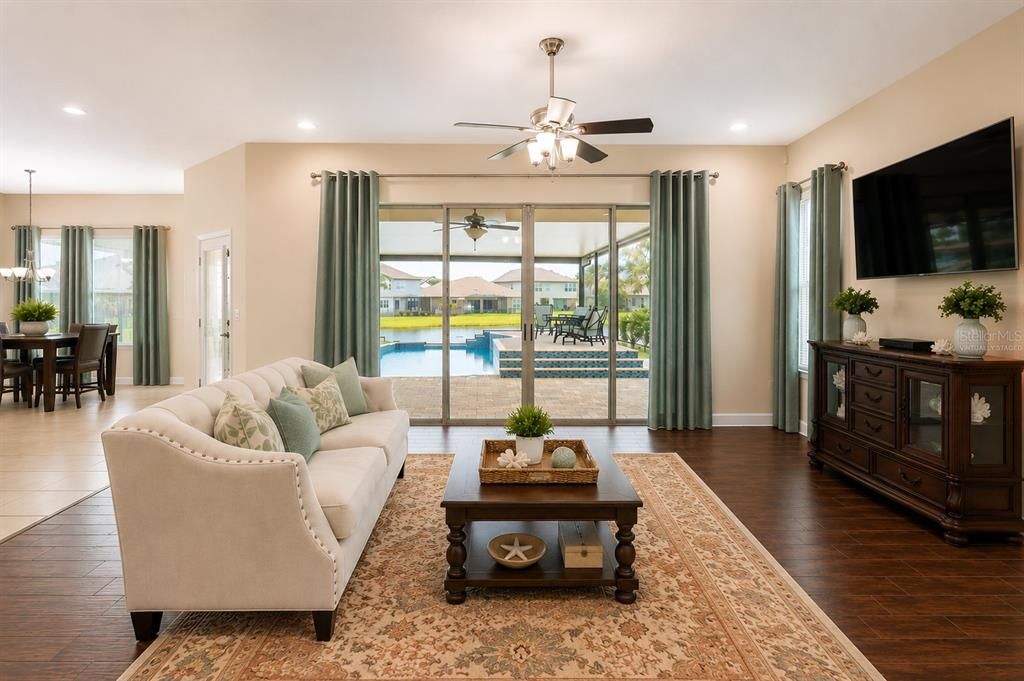For Sale: $625,000 (4 beds, 4 baths, 3277 Square Feet)