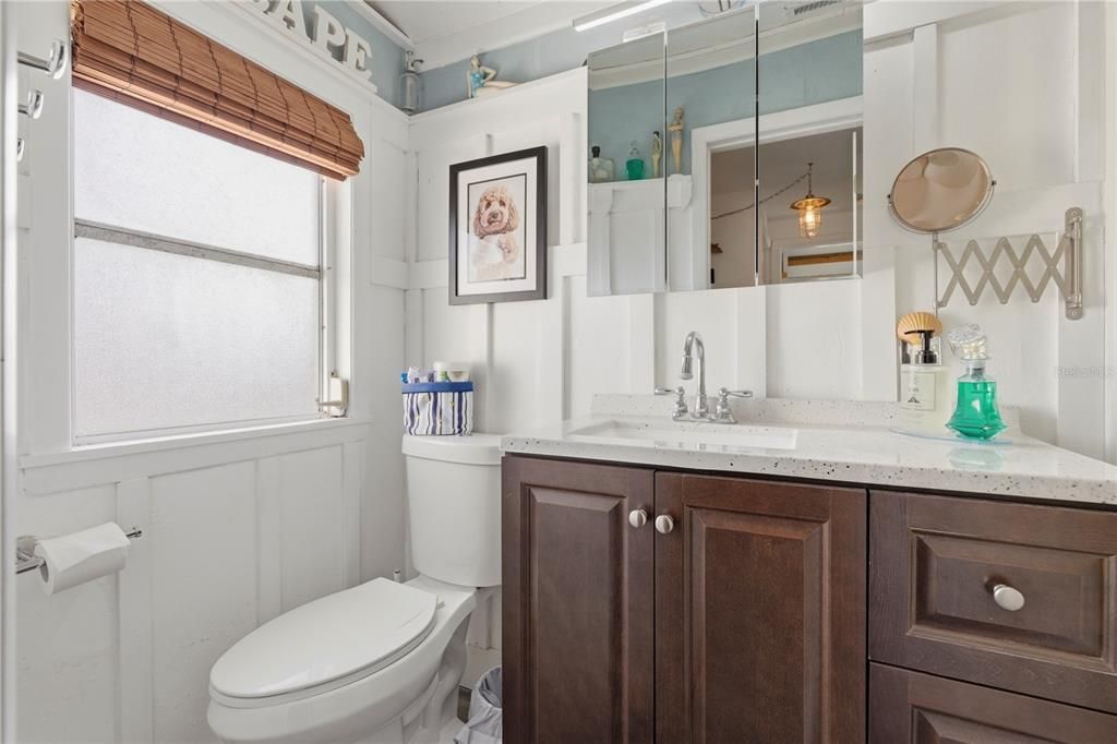 For Sale: $450,000 (3 beds, 3 baths, 1300 Square Feet)