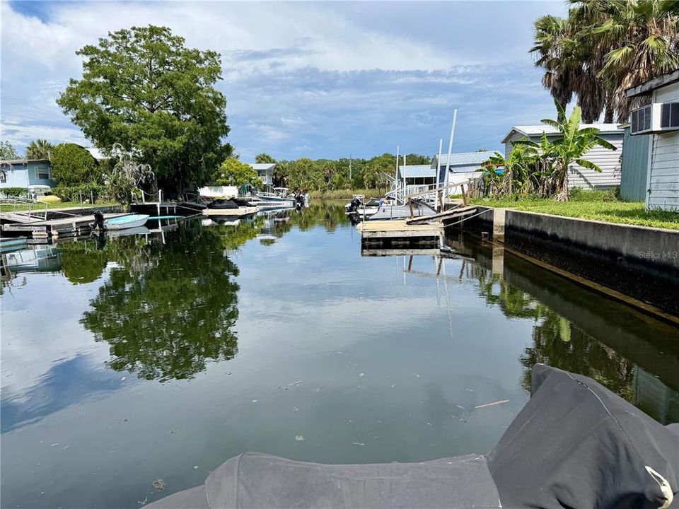 For Sale: $450,000 (3 beds, 3 baths, 1300 Square Feet)