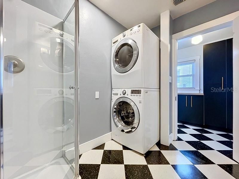 На продажу: $420,000 (2 спален, 2 ванн, 1072 Квадратных фут)