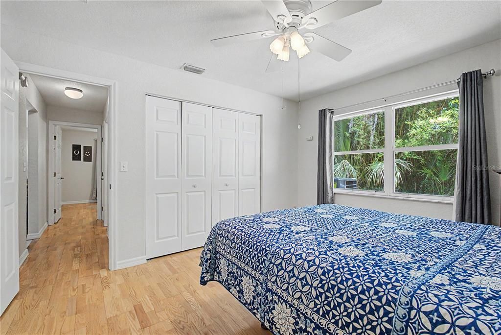 En Venta: $439,000 (3 camas, 2 baños, 1921 Pies cuadrados)