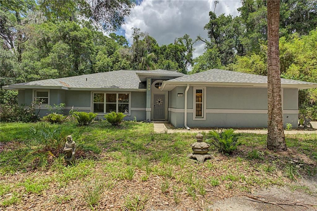 En Venta: $439,000 (3 camas, 2 baños, 1921 Pies cuadrados)
