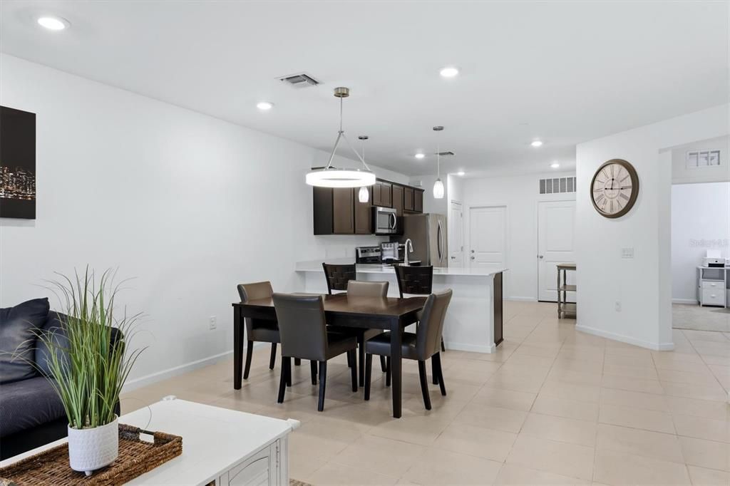 For Sale: $365,000 (2 beds, 2 baths, 1455 Square Feet)