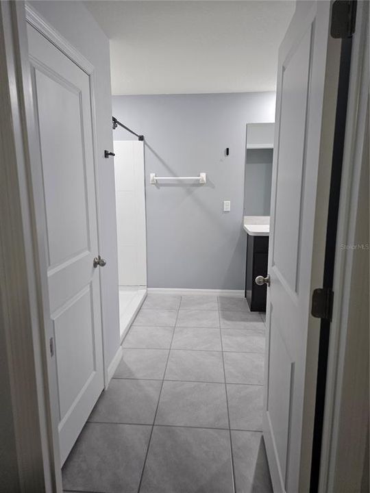 For Rent: $3,050 (4 beds, 2 baths, 2308 Square Feet)
