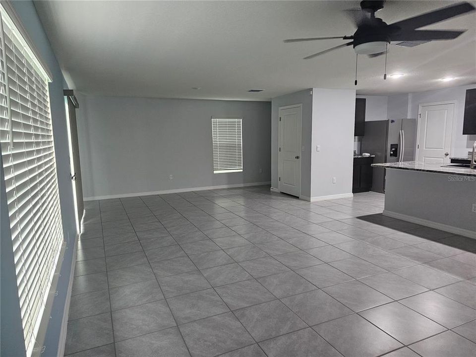 В аренду: $2,900 (4 спален, 2 ванн, 2308 Квадратных фут)