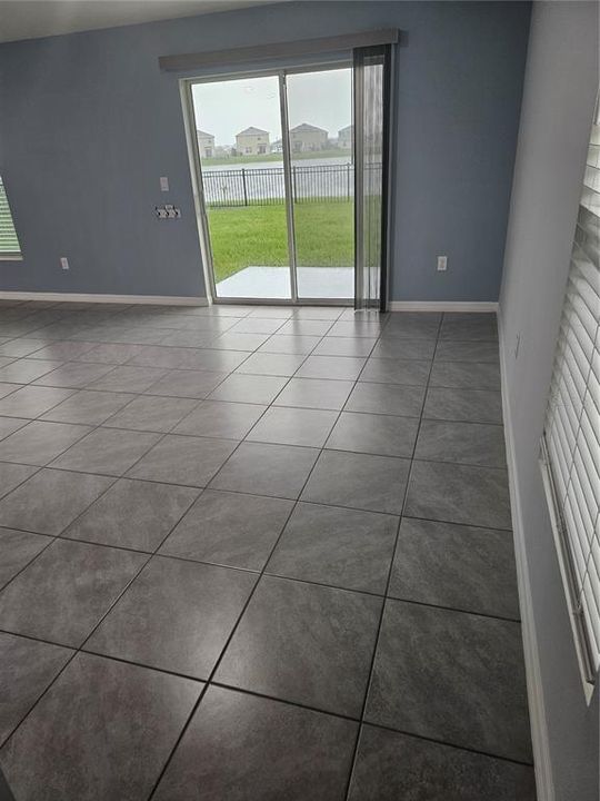 For Rent: $3,050 (4 beds, 2 baths, 2308 Square Feet)