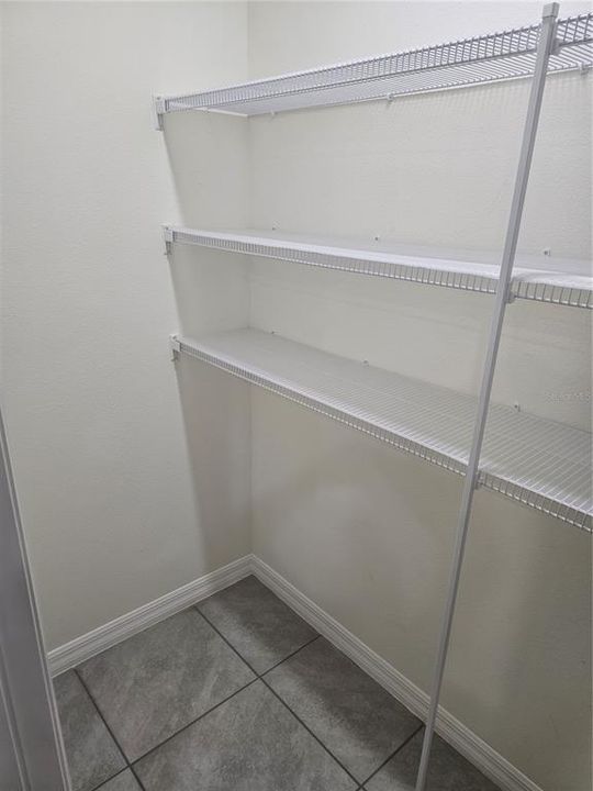 For Rent: $3,050 (4 beds, 2 baths, 2308 Square Feet)