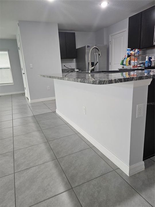 For Rent: $3,050 (4 beds, 2 baths, 2308 Square Feet)