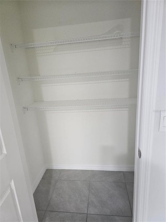 For Rent: $3,050 (4 beds, 2 baths, 2308 Square Feet)