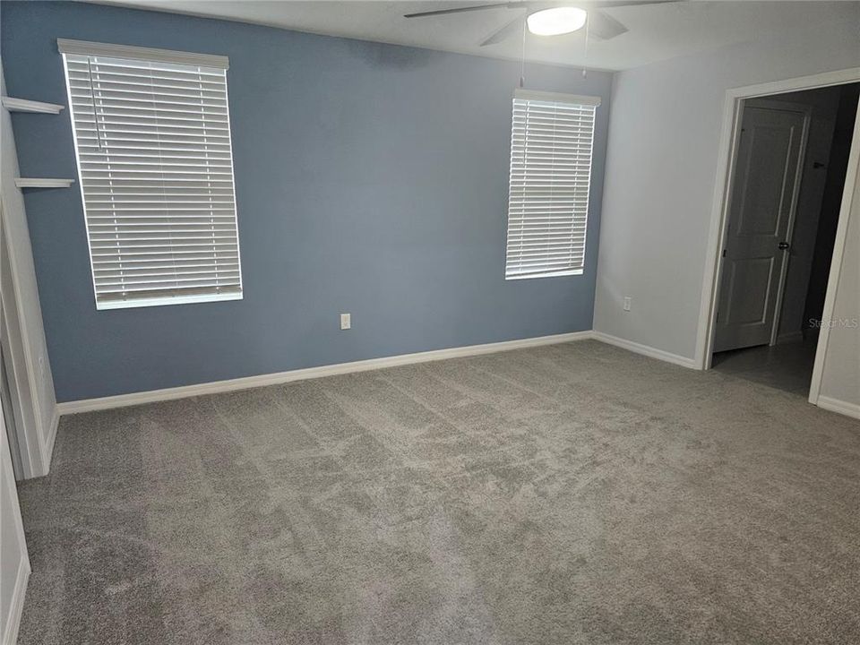 For Rent: $3,050 (4 beds, 2 baths, 2308 Square Feet)