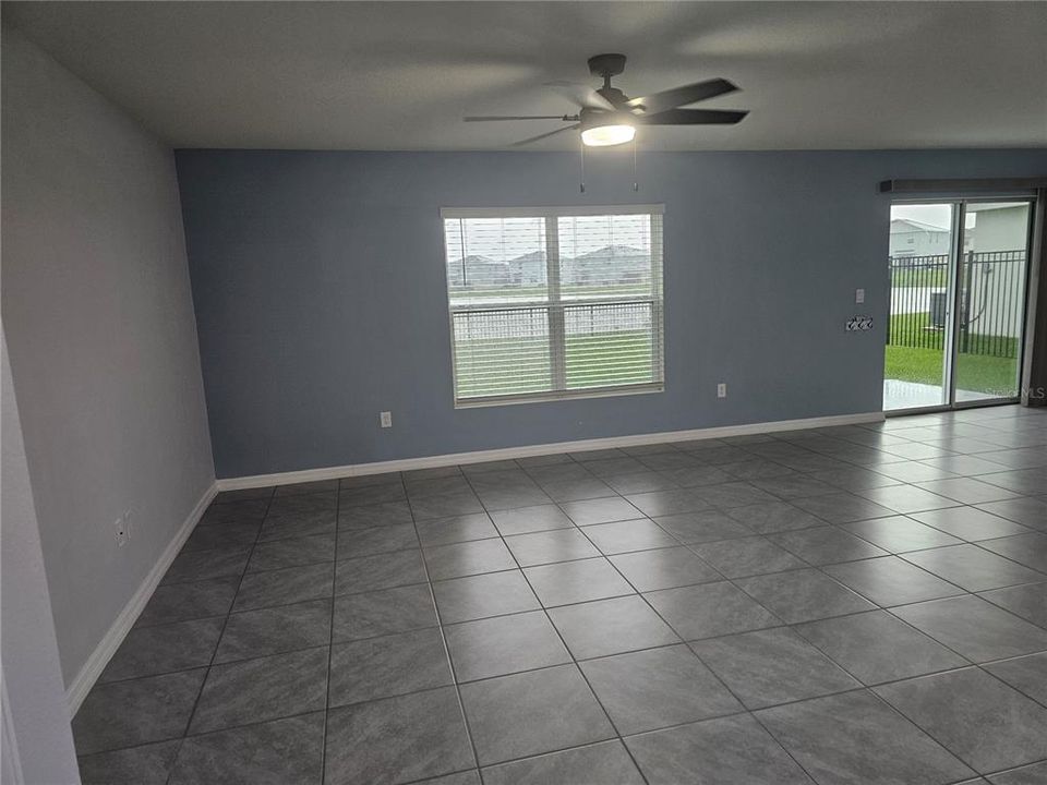 For Rent: $3,050 (4 beds, 2 baths, 2308 Square Feet)