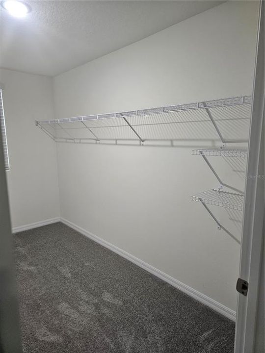 For Rent: $3,050 (4 beds, 2 baths, 2308 Square Feet)