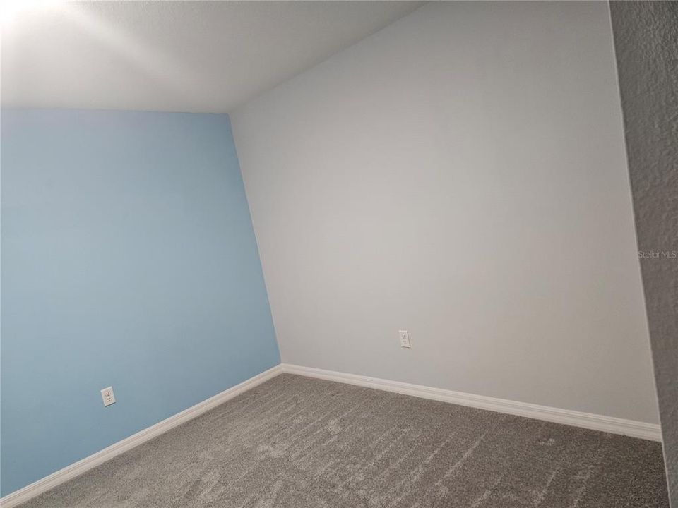 For Rent: $3,050 (4 beds, 2 baths, 2308 Square Feet)