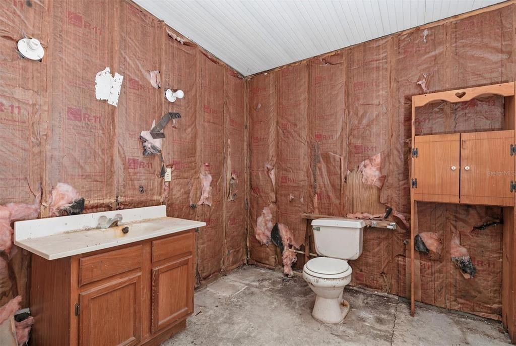 For Sale: $69,900 (3 beds, 1 baths, 792 Square Feet)
