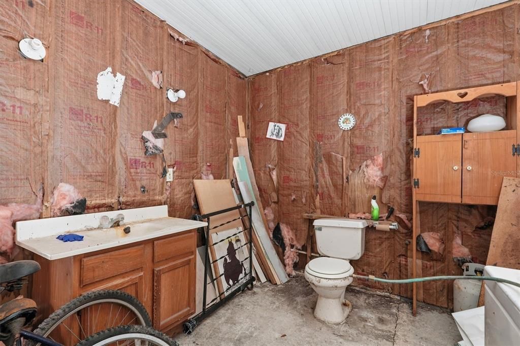 For Sale: $69,900 (3 beds, 1 baths, 792 Square Feet)