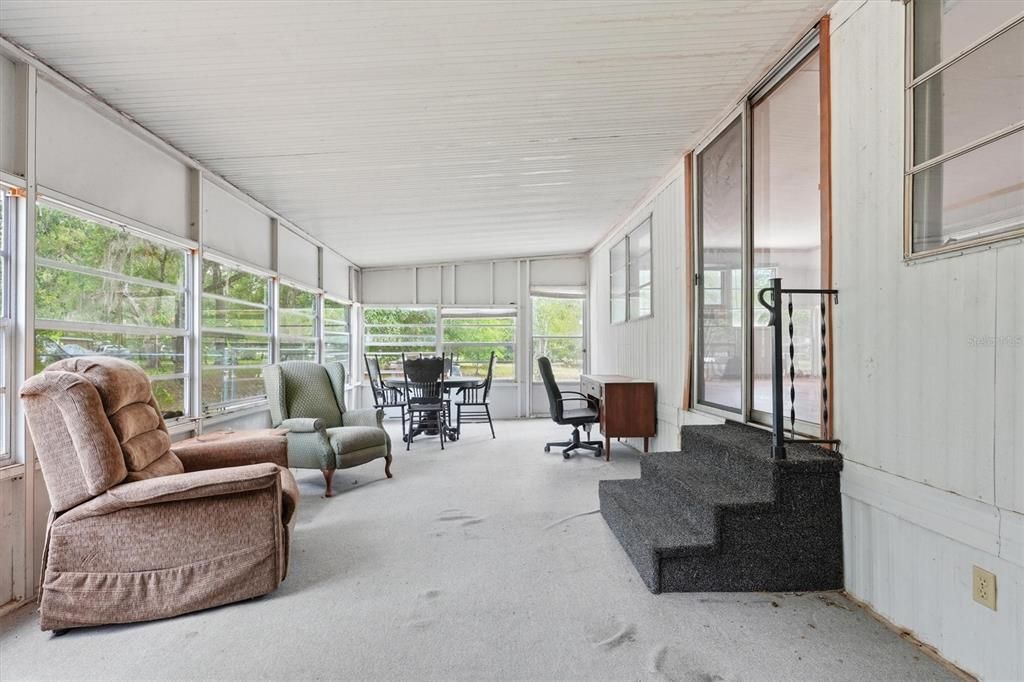 For Sale: $69,900 (3 beds, 1 baths, 792 Square Feet)