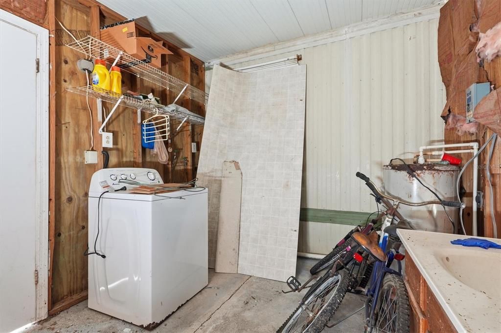 For Sale: $69,900 (3 beds, 1 baths, 792 Square Feet)