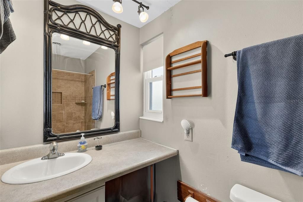 For Sale: $319,900 (2 beds, 2 baths, 1452 Square Feet)