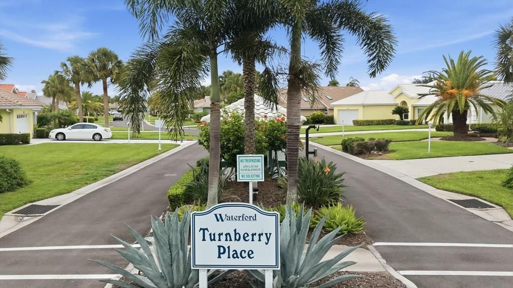 For Sale: $449,000 (2 beds, 2 baths, 2139 Square Feet)