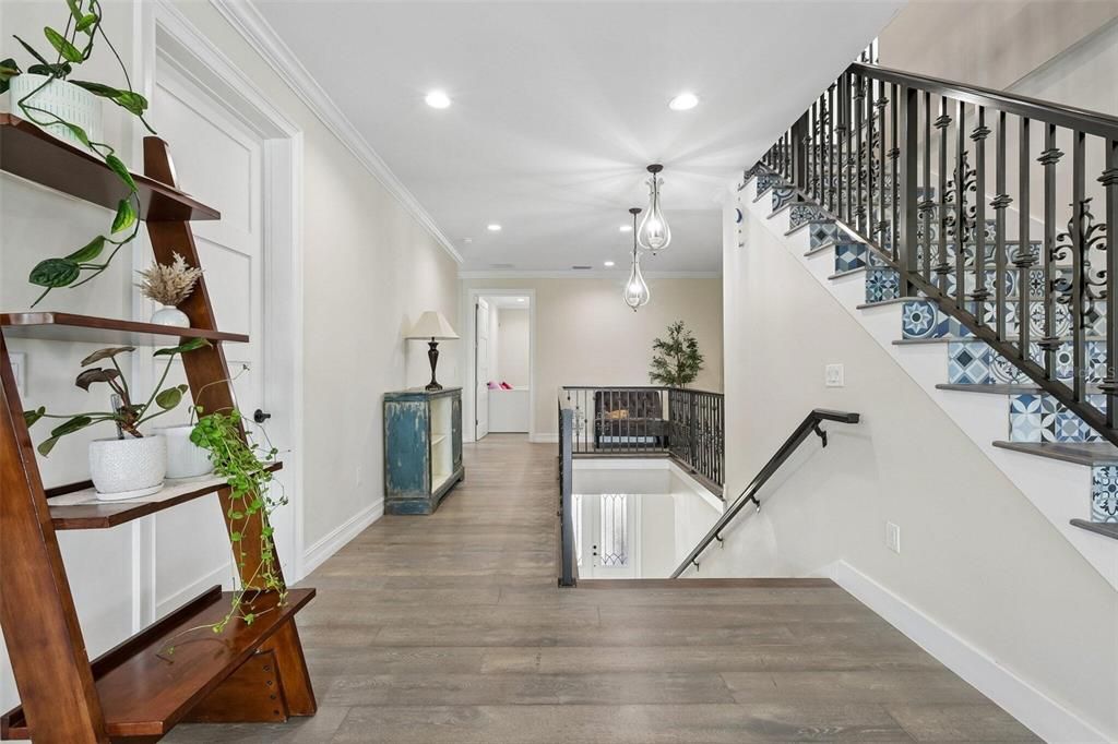 For Sale: $3,189,000 (6 beds, 4 baths, 5574 Square Feet)