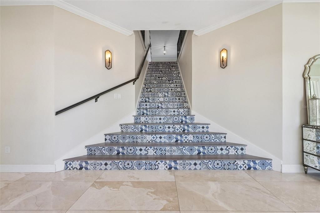 For Sale: $3,189,000 (6 beds, 4 baths, 5574 Square Feet)