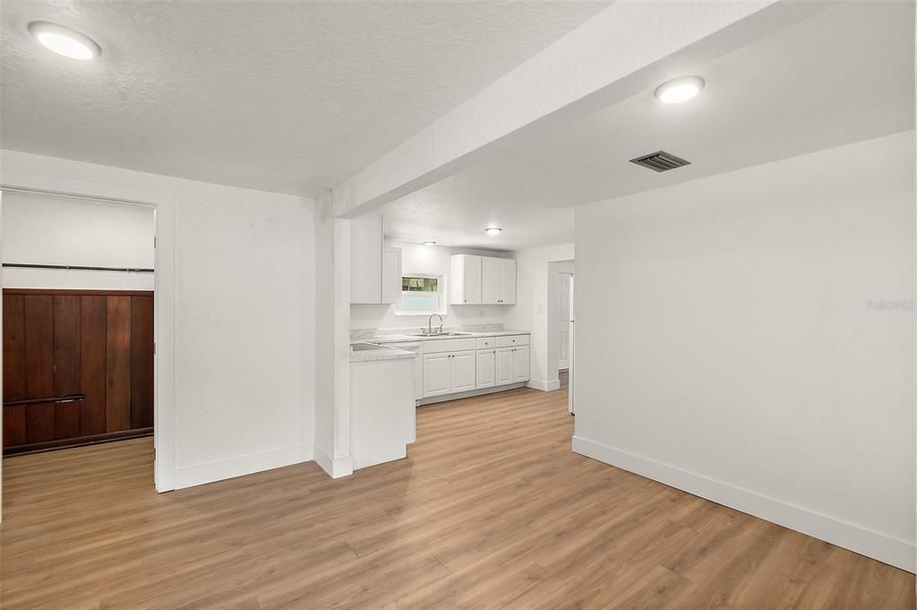 En Venta: $309,900 (2 camas, 1 baños, 1288 Pies cuadrados)